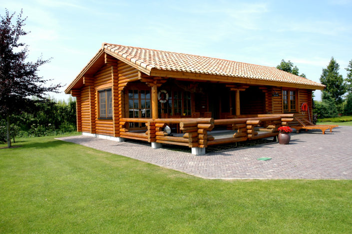 Houten Clubhuis 2628 kerkdriel