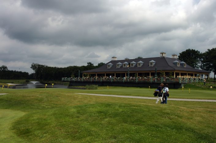 Houten Golfclub Finnhouse 2308
